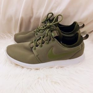 olive green roshes